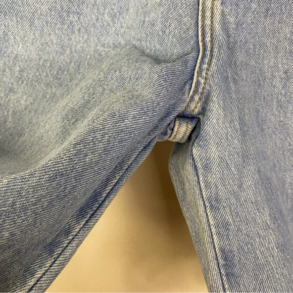 Wrangler Wanderer High Rise Women's Shorts 26x34 Light Wash Raw Hem Distressed - Picture 5 of 11